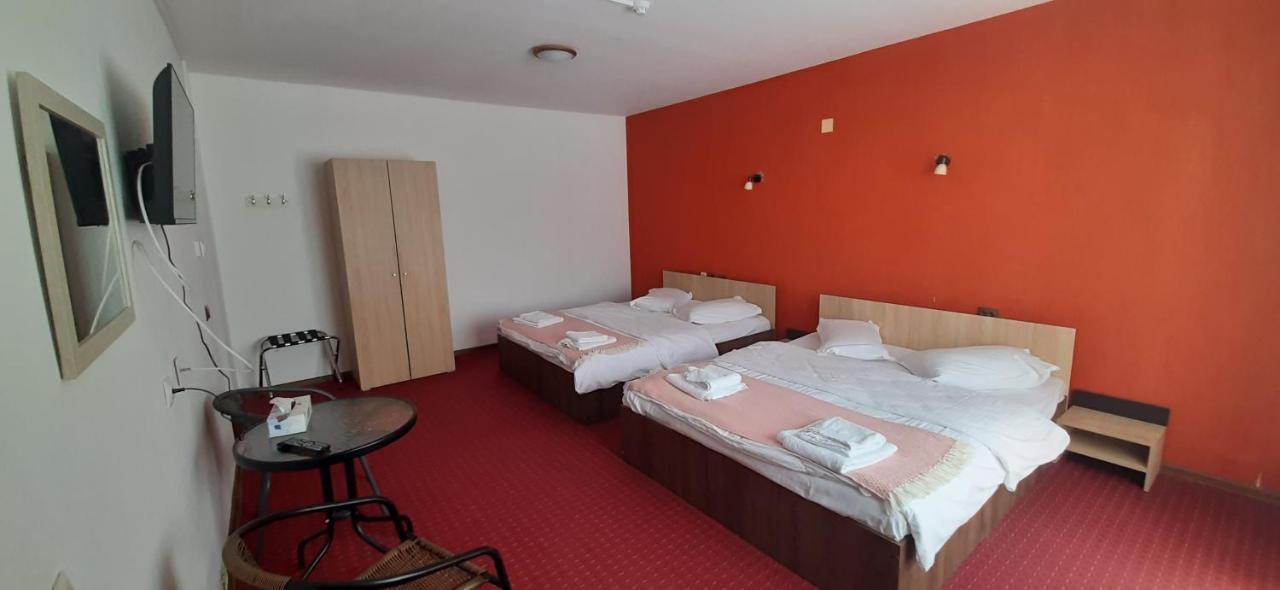 Pensiunea Montan din Bran,sat Simon SPA indoor Bran  Bagian luar foto