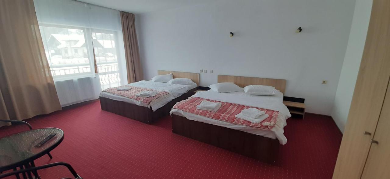 Pensiunea Montan din Bran,sat Simon SPA indoor Bran  Bagian luar foto