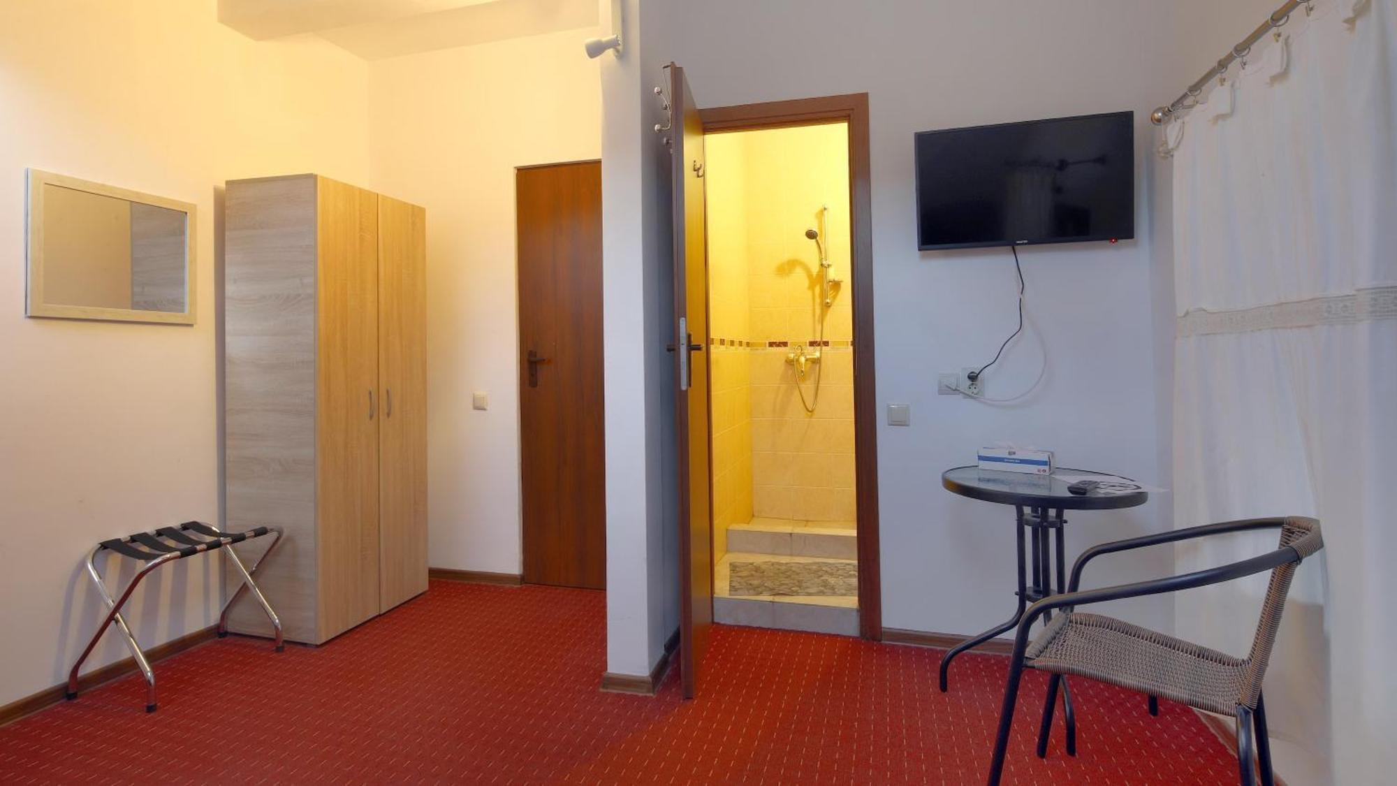 Pensiunea Montan din Bran,sat Simon SPA indoor Bran  Bagian luar foto