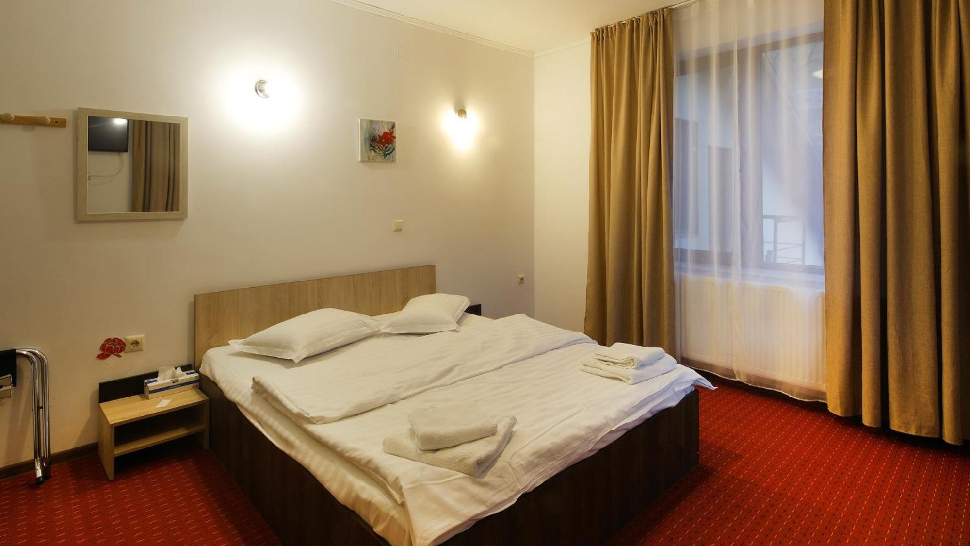 Pensiunea Montan din Bran,sat Simon SPA indoor Bran  Bagian luar foto