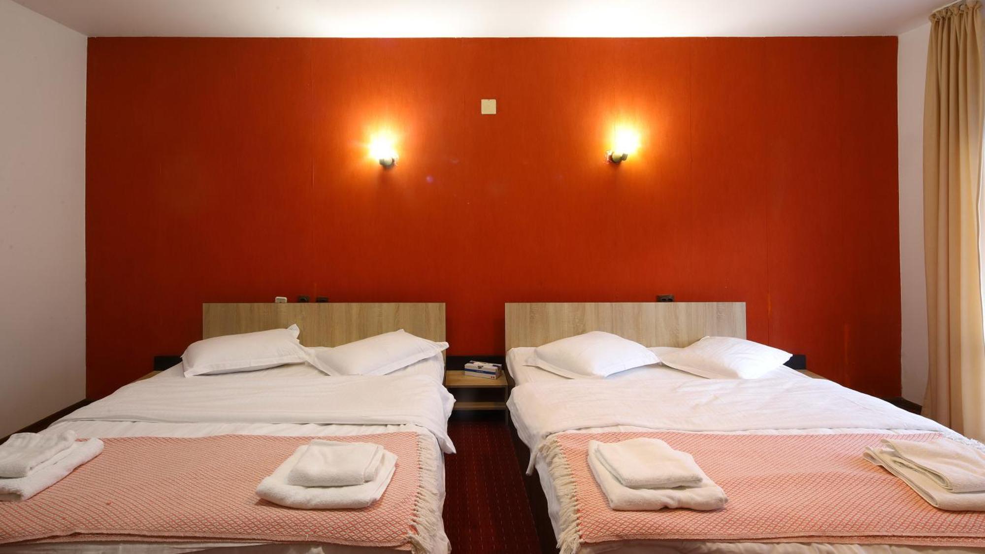 Pensiunea Montan din Bran,sat Simon SPA indoor Bran  Bagian luar foto